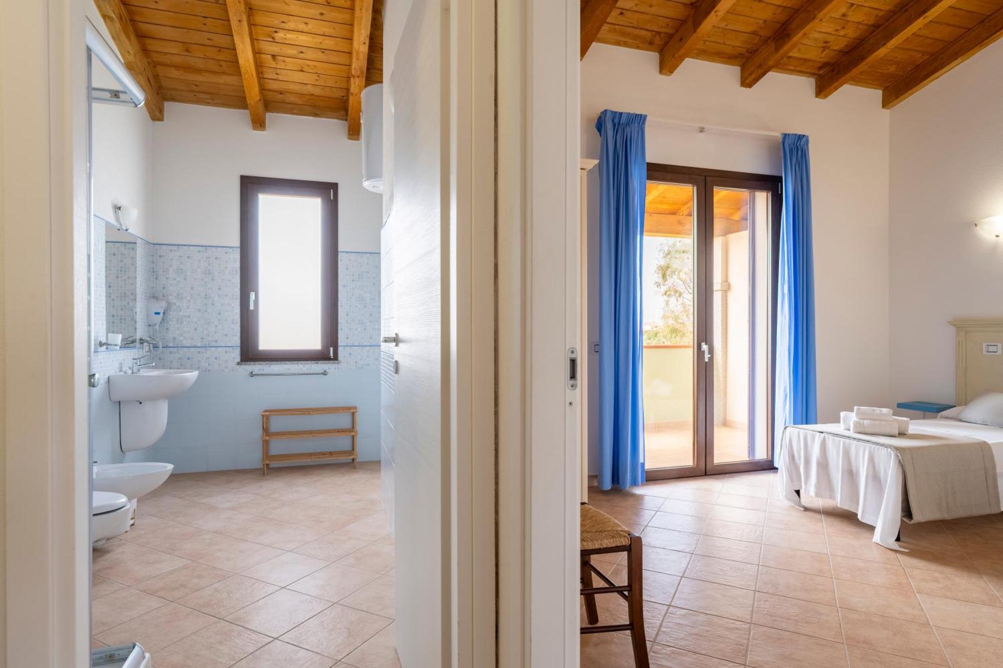 Mimose Beach Village Badesi Luaran gambar