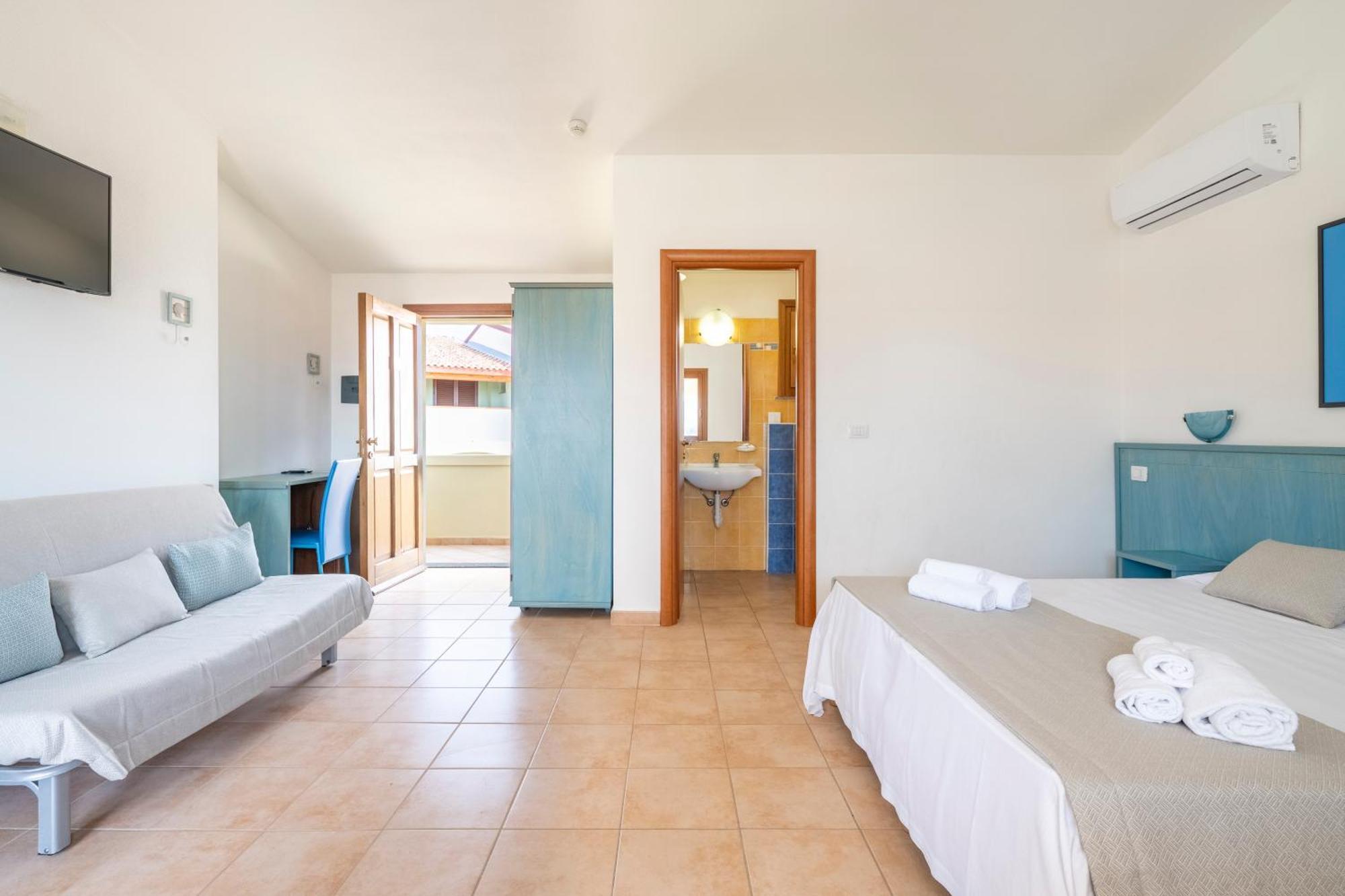 Mimose Beach Village Badesi Luaran gambar
